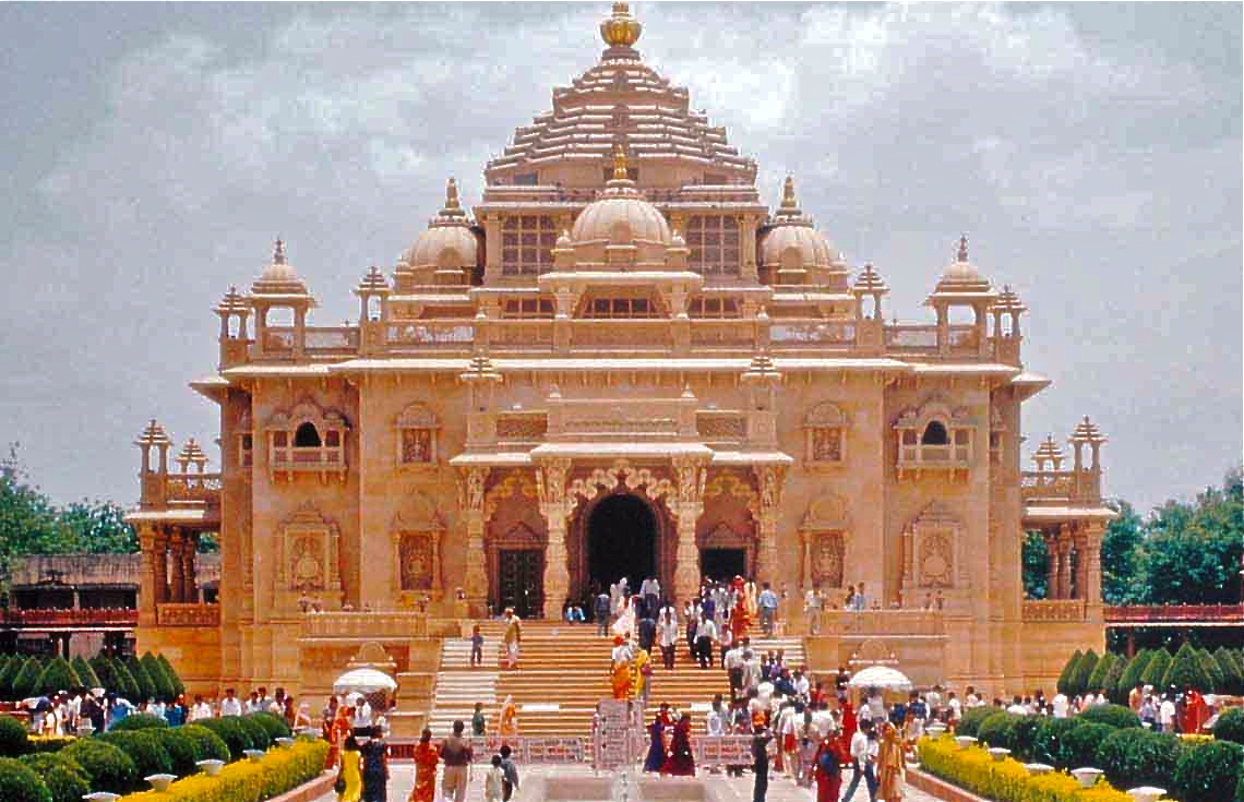 Trusted Packers and Movers in Gandhinagar